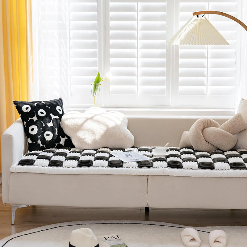 Cream-coloured Large Plaid Square Pet Carpet Bed Couch Cover - Image 9