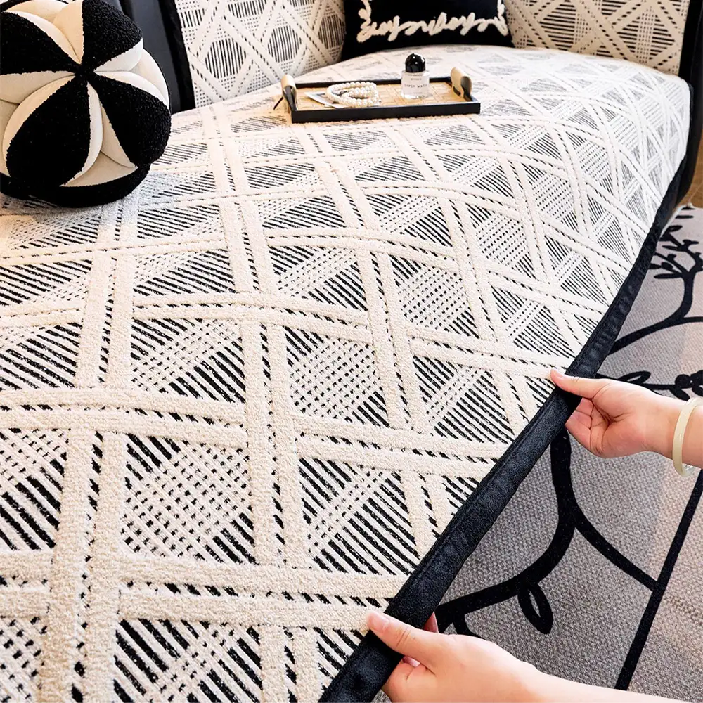 Creative Plaid Pattern Anti-Cat Scratch And Non-Slip Couch Cover - Suitable For All Seasons - Image 10