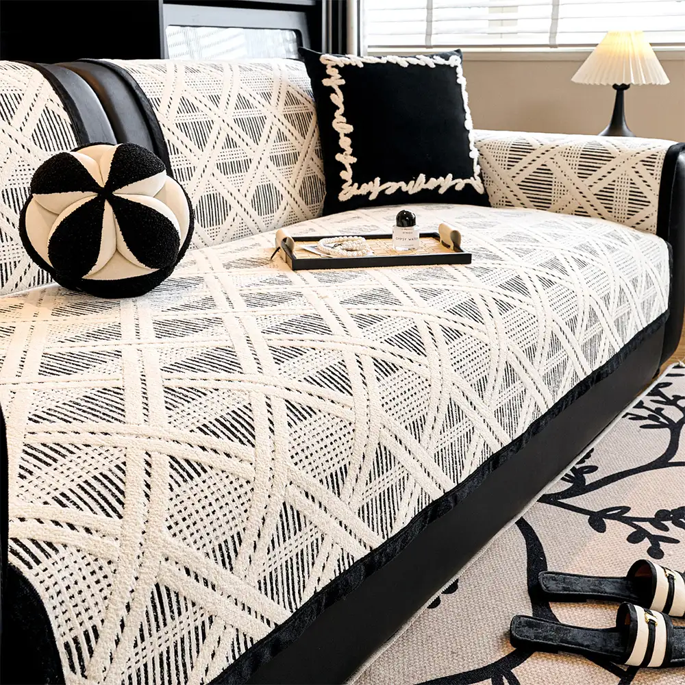 Creative Plaid Pattern Anti-Cat Scratch And Non-Slip Couch Cover - Suitable For All Seasons - Image 12