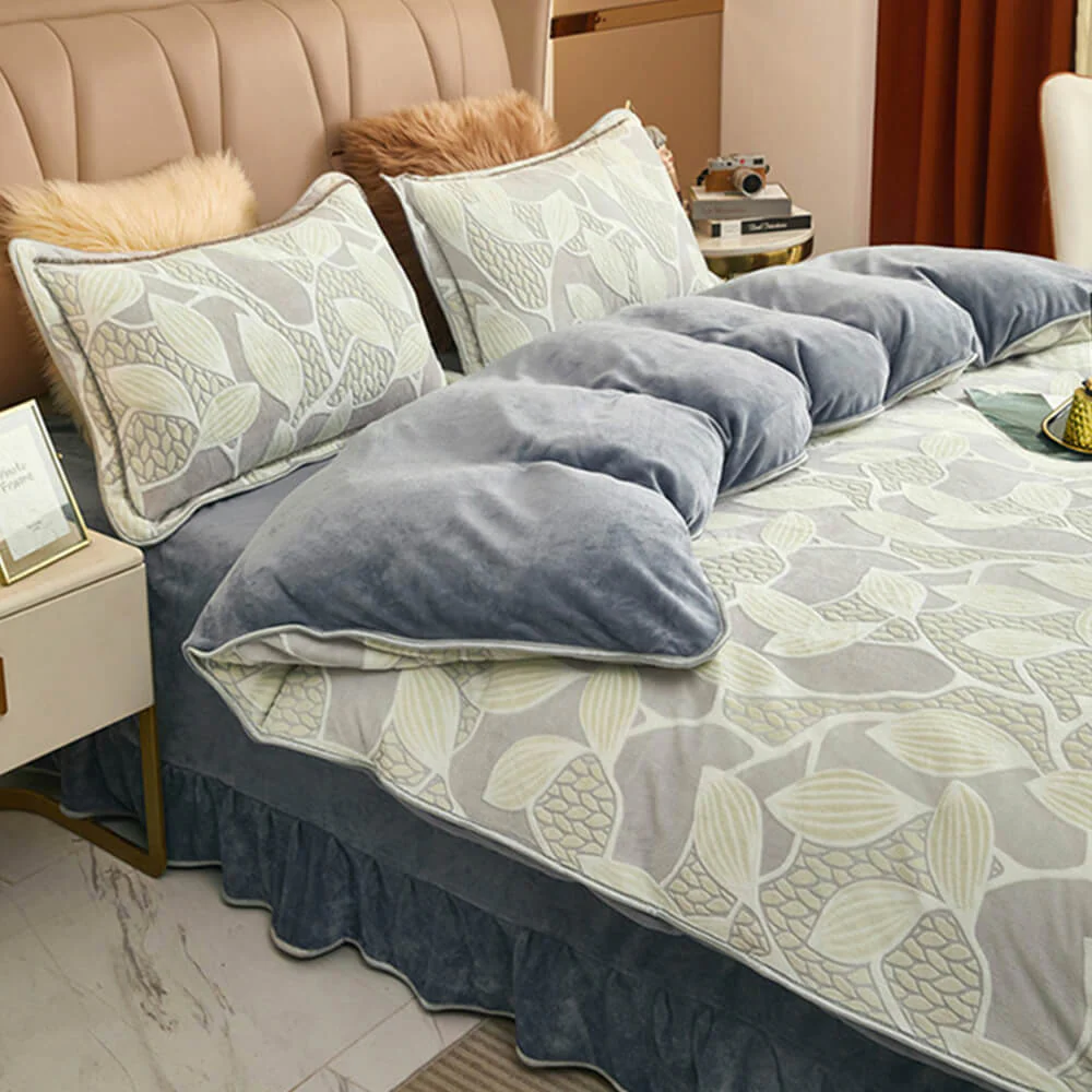 Elegant Botanical Pattern Milk Velvet Bed Sheet Set - Image 10