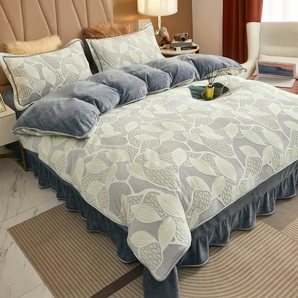 Elegant Botanical Pattern Milk Velvet Bed Sheet Set - Image 12