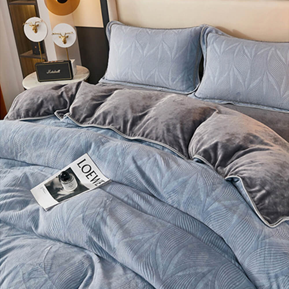 Elegant Botanical Pattern Milk Velvet Bed Sheet Set - Image 4