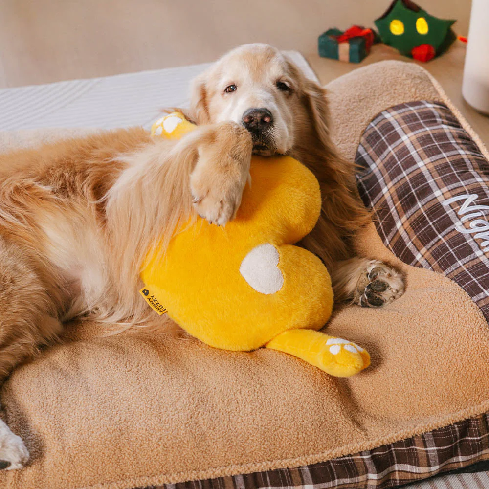 FUNNYFUZZY Plush Cosy Pillow - Hug Heart - Image 3