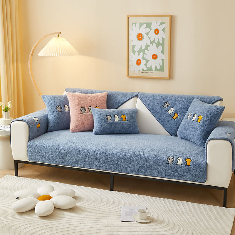 Lovely Cat's Paw Sherpa Fleece Anti-Slip Couch Cover - Image 9