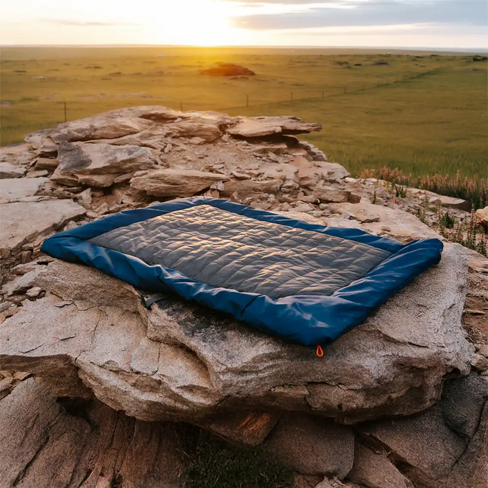 Outdoor Campsite Moisture-Proof And Waterproof Portable Dog Bed - Image 6