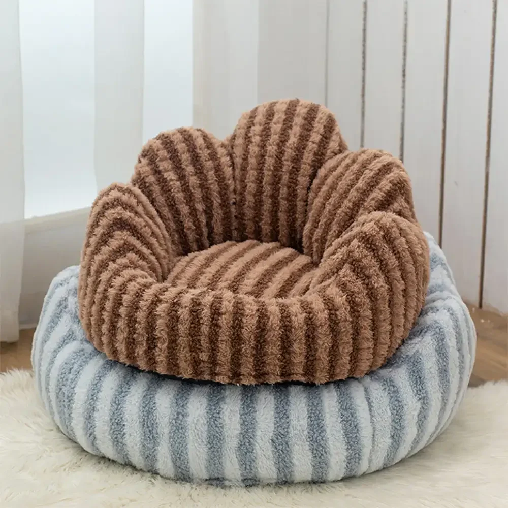Petal-Shaped Striped Plush Pet Sofa Bed - Image 14
