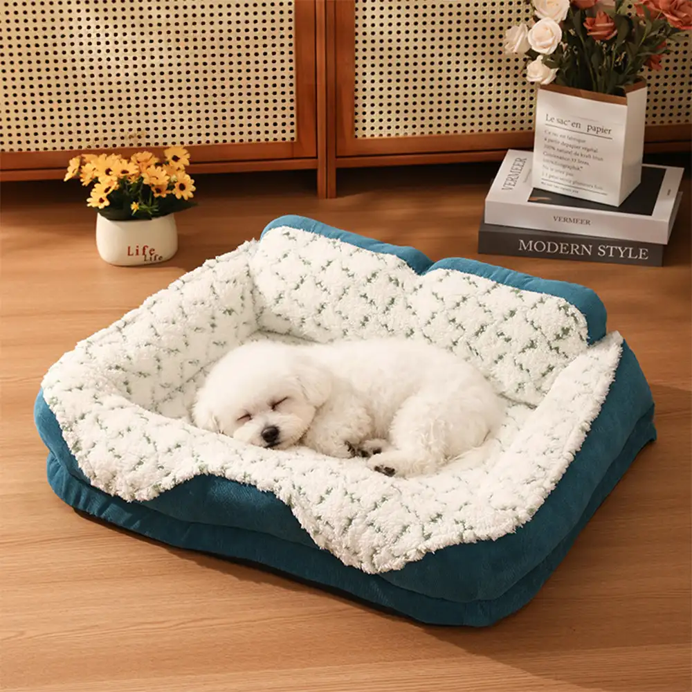 Plush Contrast Jacquard Neck Support Fashion Pet Bed - Image 10
