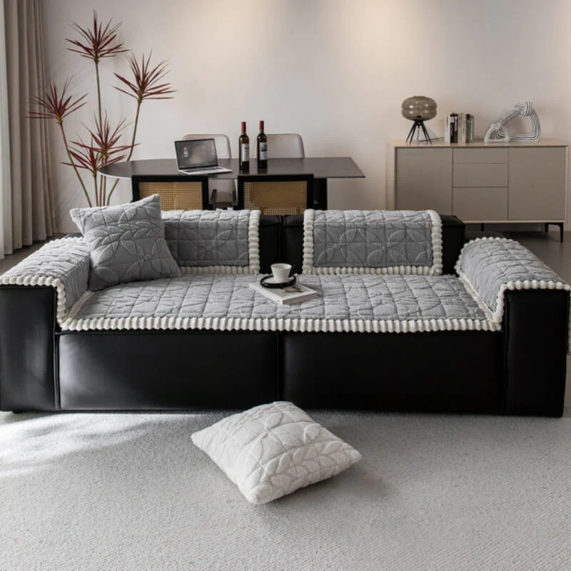 Thickened Short Plush Leaf Pattern Scratch Resistant Non-Slip Couch Cover - Image 5