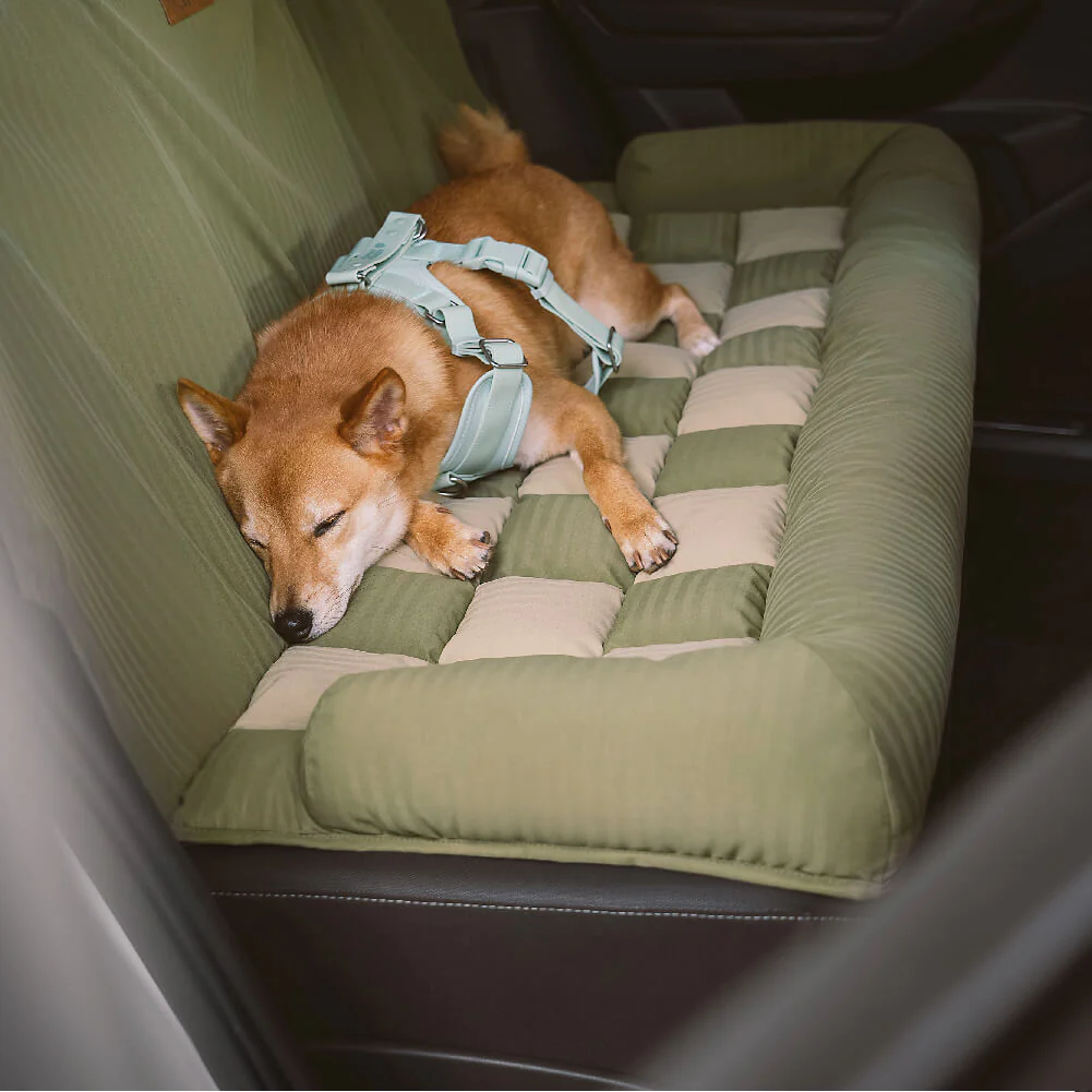 Travel Bolster Safety Back Seat Large Dog Car Seat Bed - Chessboard Lounge - Image 9