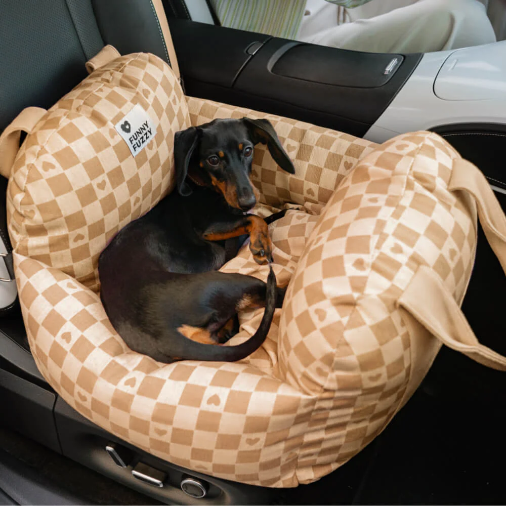 Vintage Heart Chequerboard Dog Car Seat Bed - Image 3
