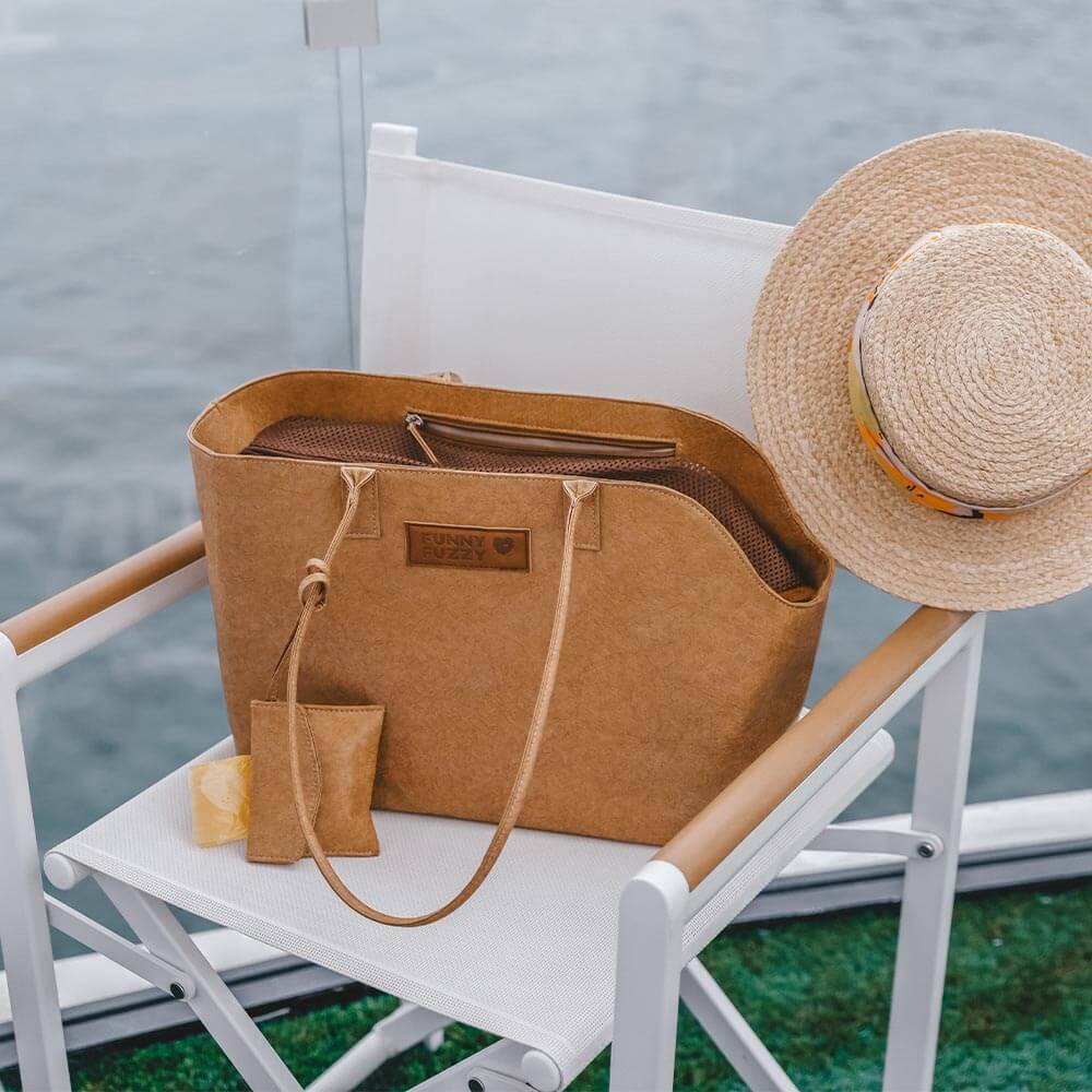 Vogue Eco-friendly Dupont Waterproof Pet Carrier - City Roamer - Image 16